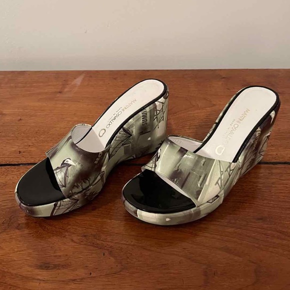 Vintage Shoes - (38) FUN Martini Osvaldo printed wedges